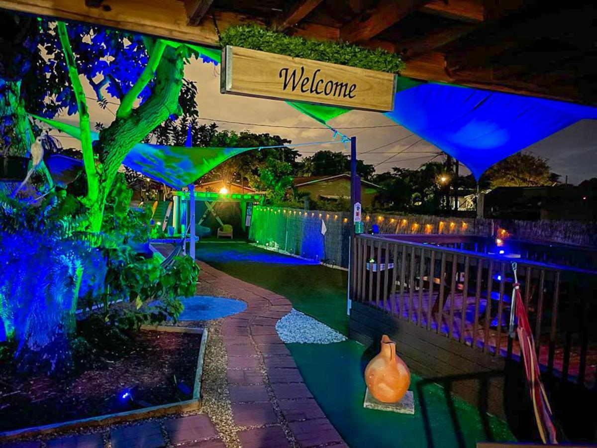 הוליווד Hammocks & Mini-Golf! 10 Mins From Beach! מראה חיצוני תמונה