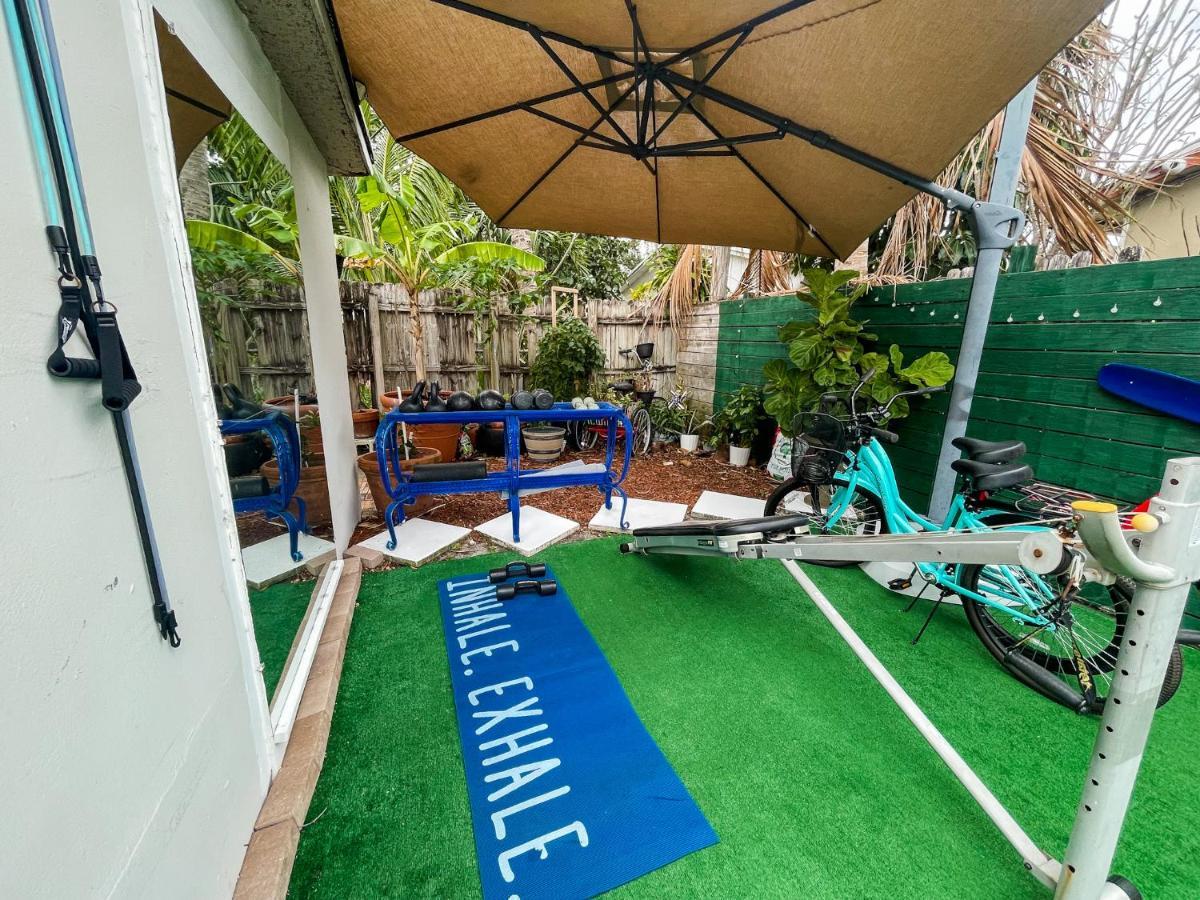 הוליווד Hammocks & Mini-Golf! 10 Mins From Beach! מראה חיצוני תמונה